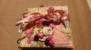 Friends Forever Ladies Victorian Mini Album